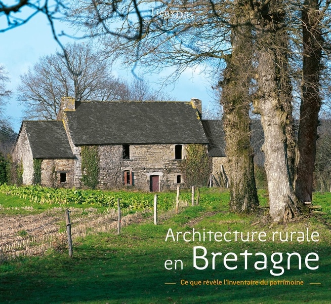 Service de l’Inventaire de la Région Bretagne. (2024). Architecture rurale en Bretagne – Ce que révèle l’Inventaire du patrimoine, Lieux Dits Editions, Riotord.
