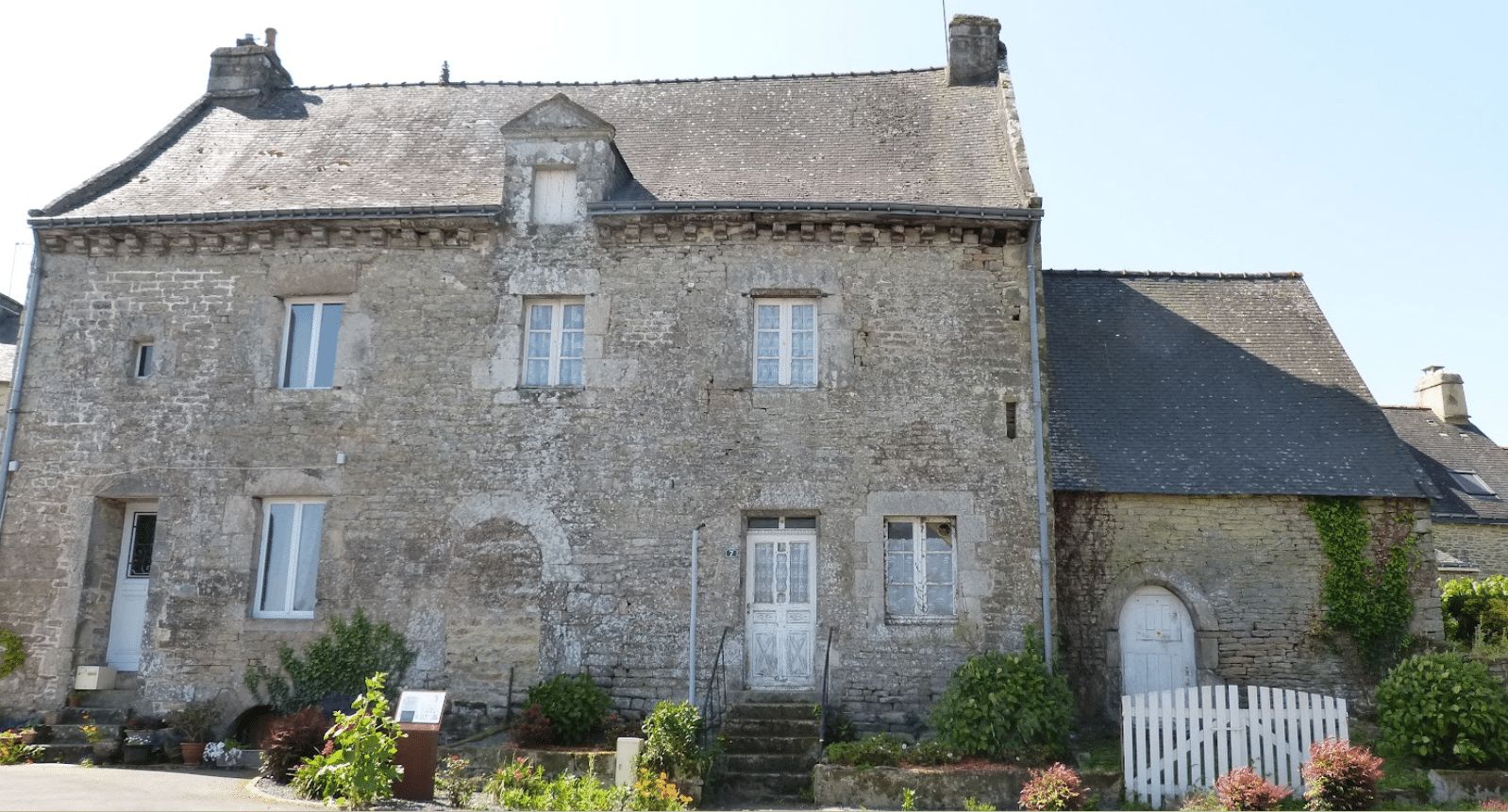 Maison de notable, Cruguel