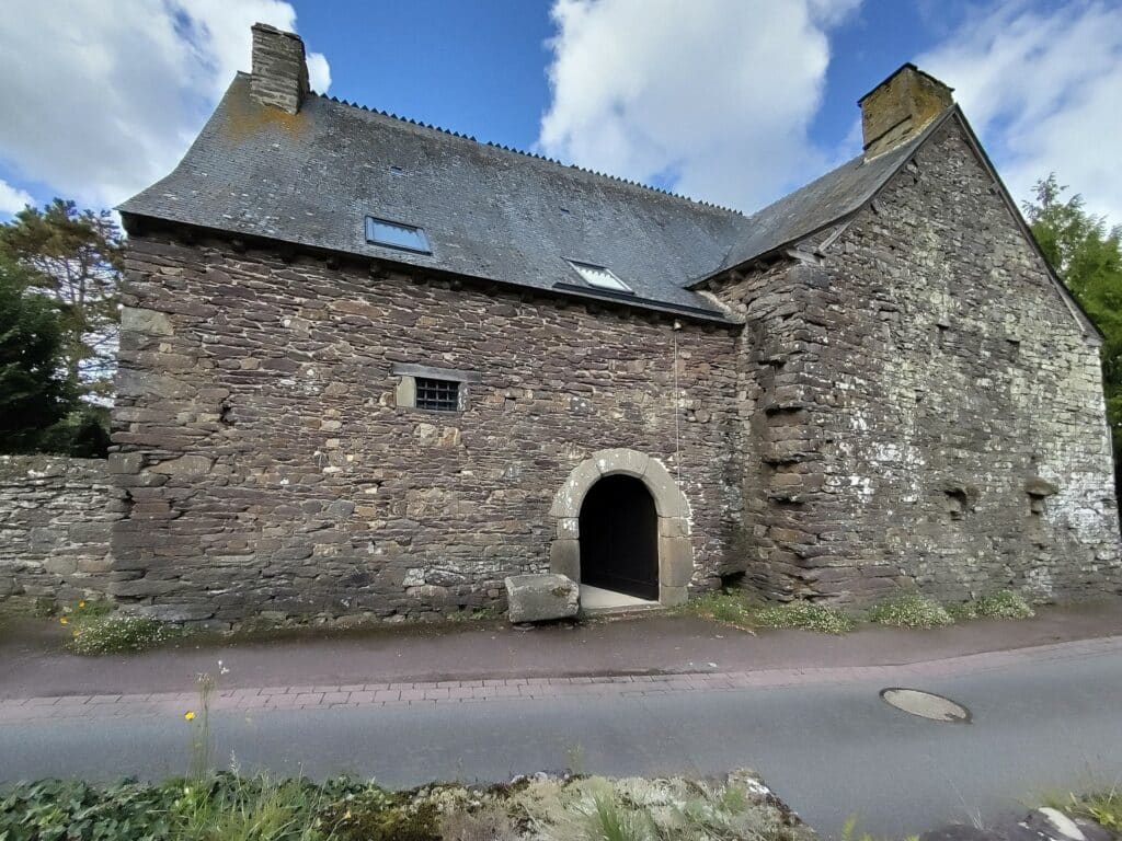 Maison n°2, Rue Monseigneur Becel