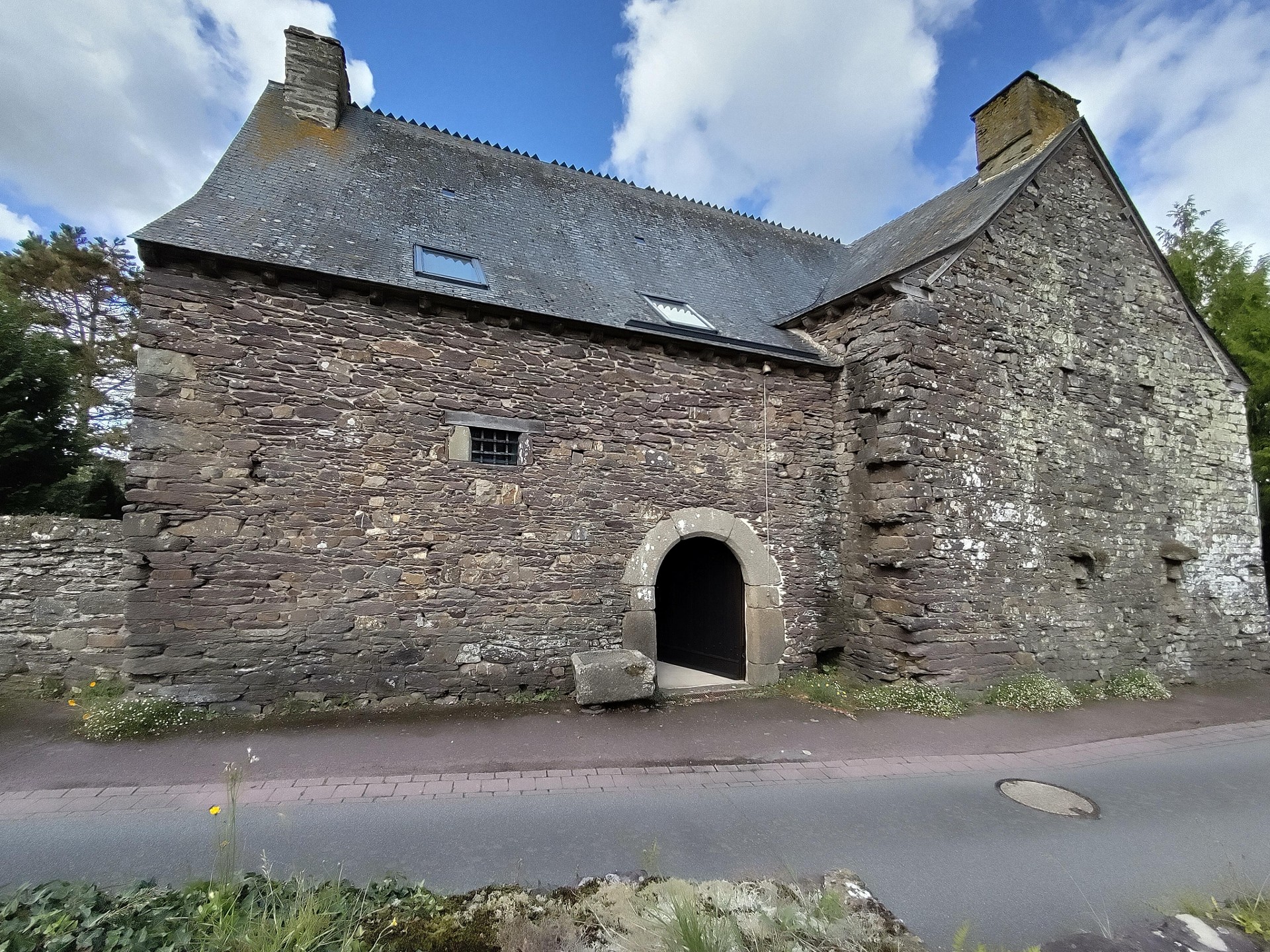 Façade est, vue générale