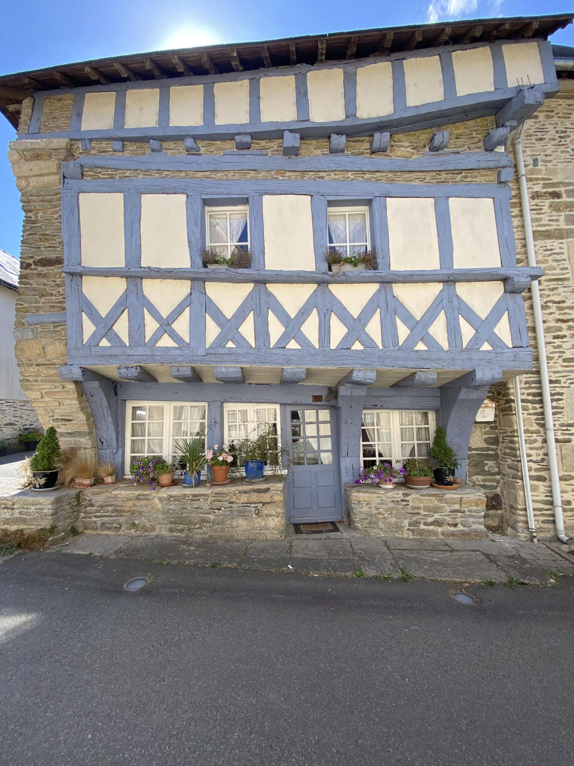 Maison, façade est, Rue Sainte-Croix, Josselin