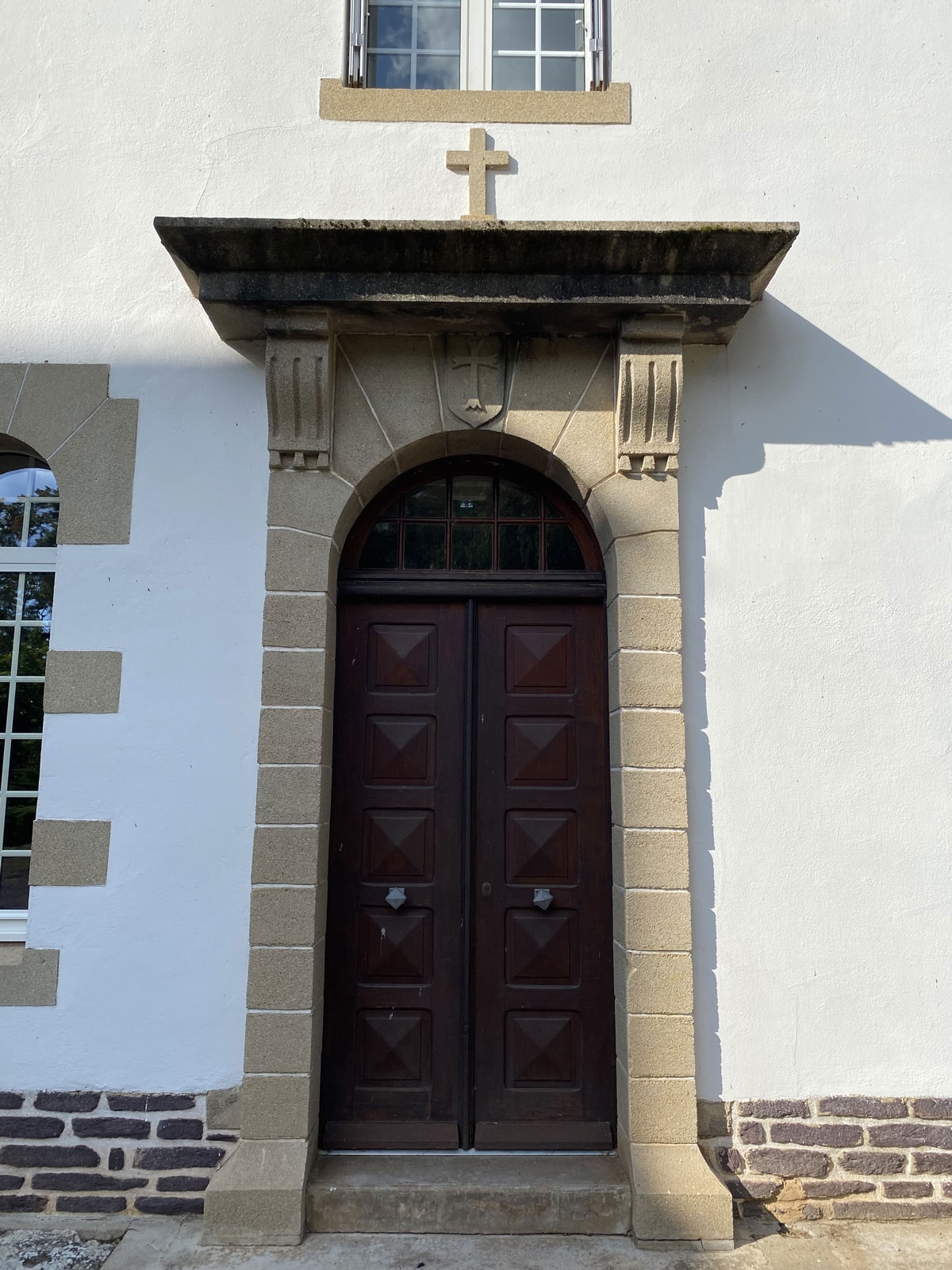 Abbaye la Joie Notre-Dame - Porte façade sud - détail