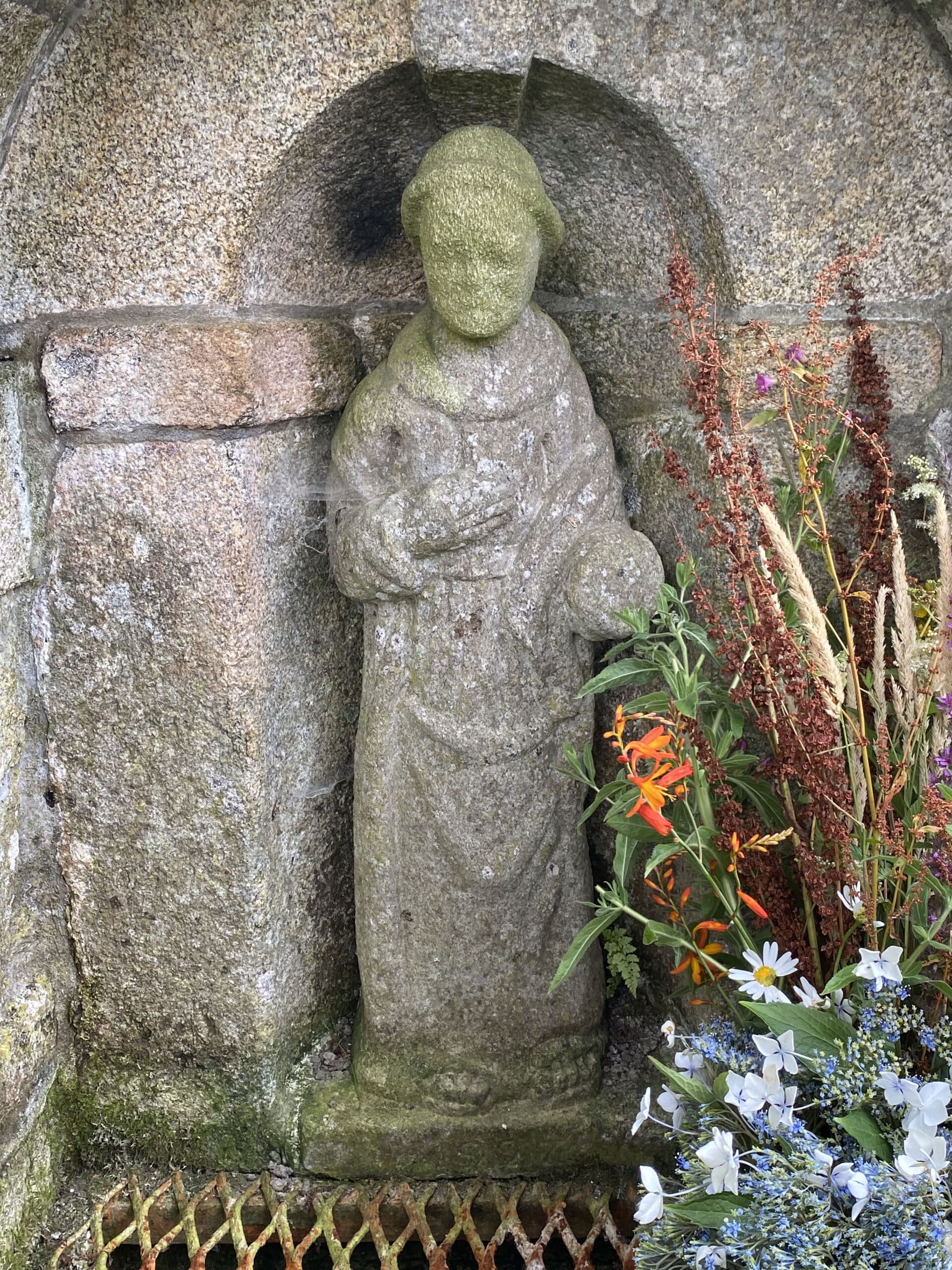 Statue de saint Bertin - Détail