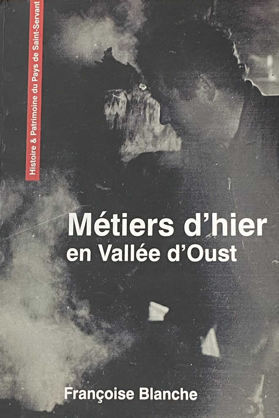 BLANCHE, F. (2017). Les métiers d’hier en Vallée d’Oust, Histoire & Patrimoine du Pays de Saint-Servant, Saint-Servant.
