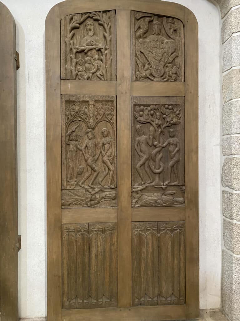 Vantail n°1 de l’église Saint-Pierre