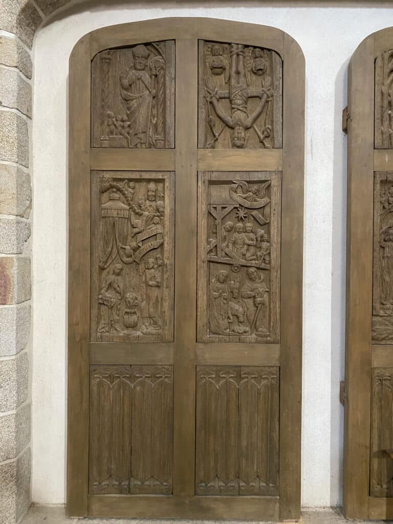 Vantail n°2 de l’église Saint-Pierre