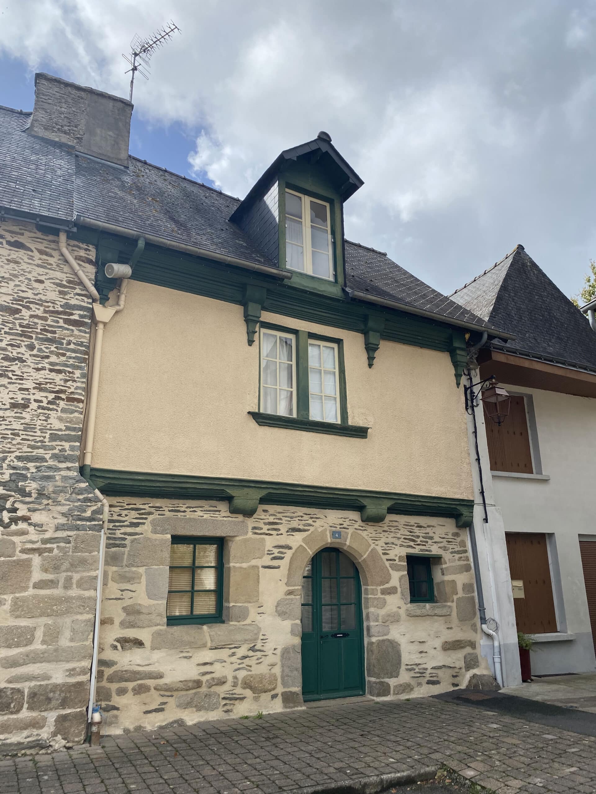 n°4, Place de la Résistance