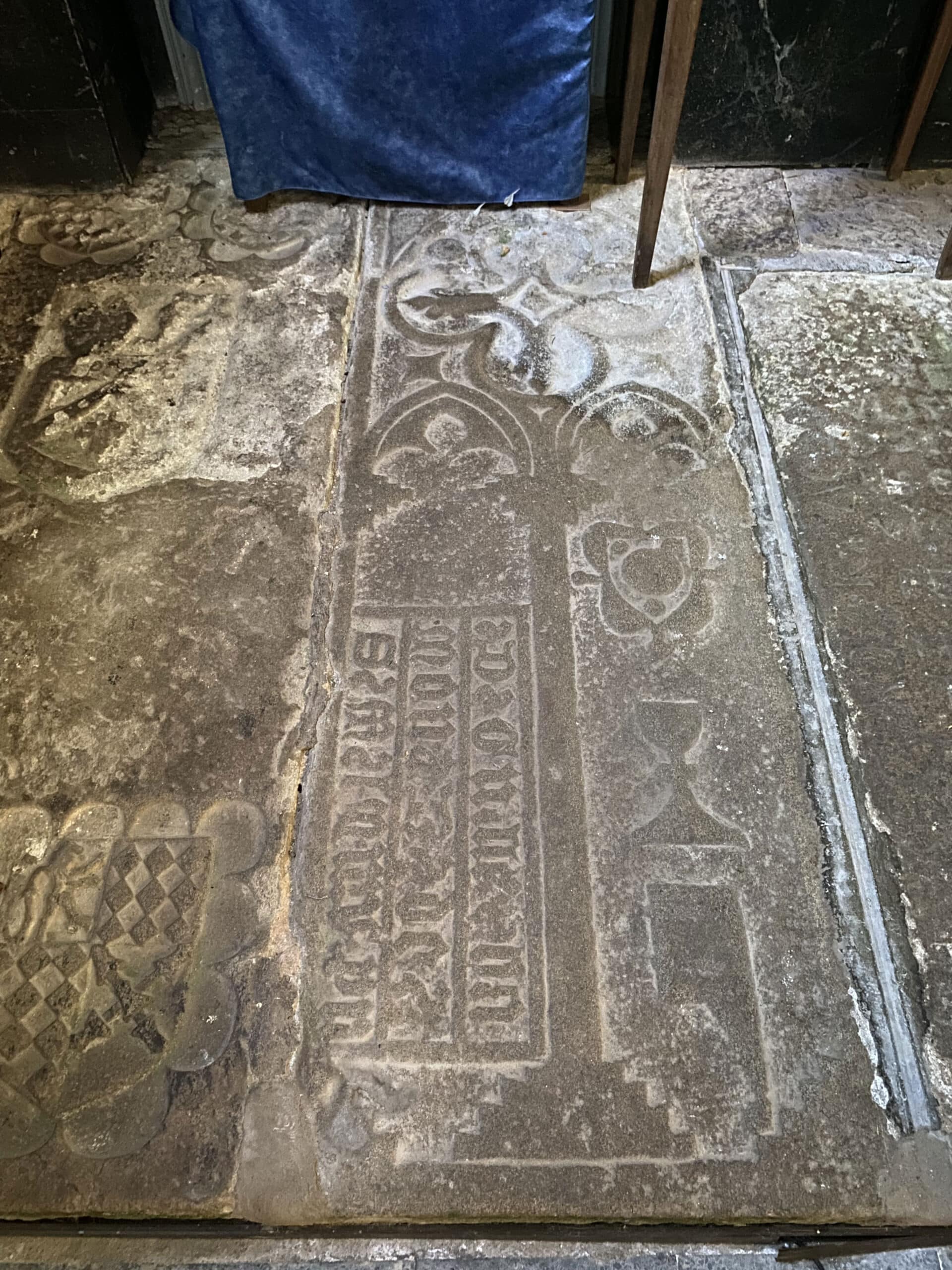 Dalle funéraire de Sébastien de Guémadeuc, vue générale